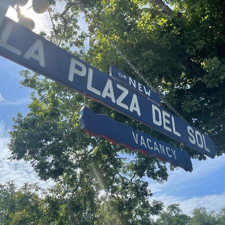 La Plaza Del Sol Motel Mashpee Zewnętrze zdjęcie